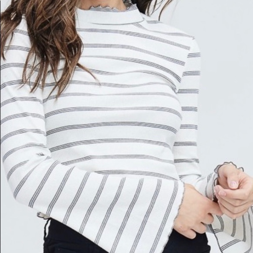 Bell sleeve top
